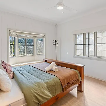 Artistic Queenslander With Park Views - Near City! Brisbane Exterior photo