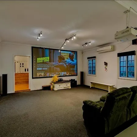 Artistic Queenslander With Park Views - Near City! Brisbane Exterior photo